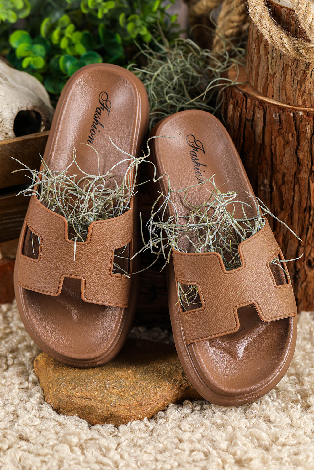 Chestnut Cutout Design Open Toe Platform Slippers (Run Small, Size Up)-Bella Boutique Collective