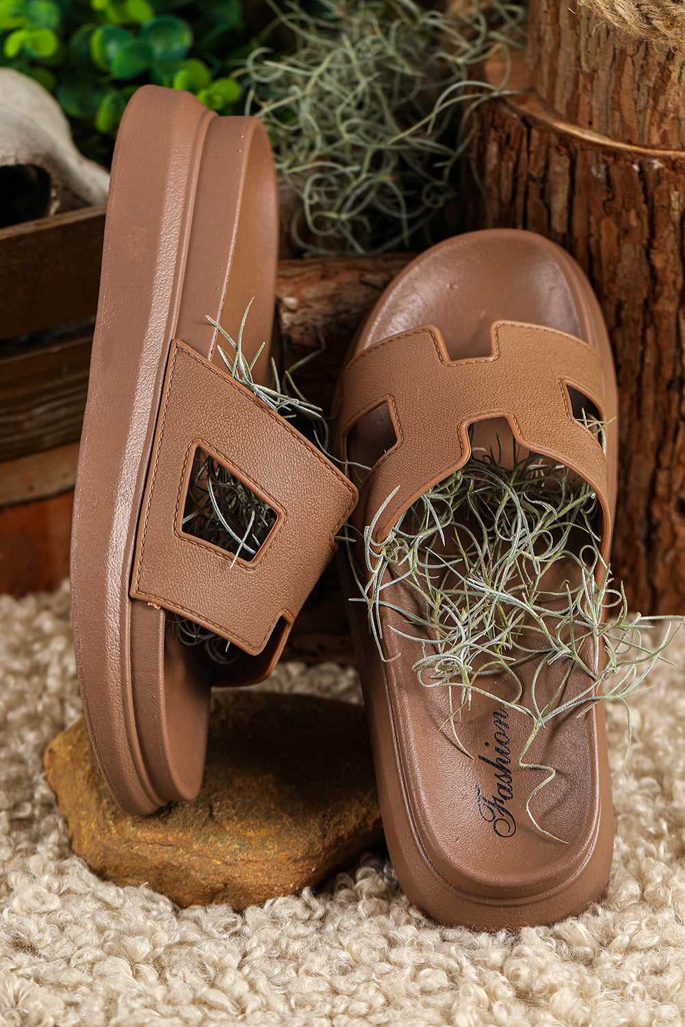Chestnut Cutout Design Open Toe Platform Slippers (Run Small, Size Up)-Bella Boutique Collective