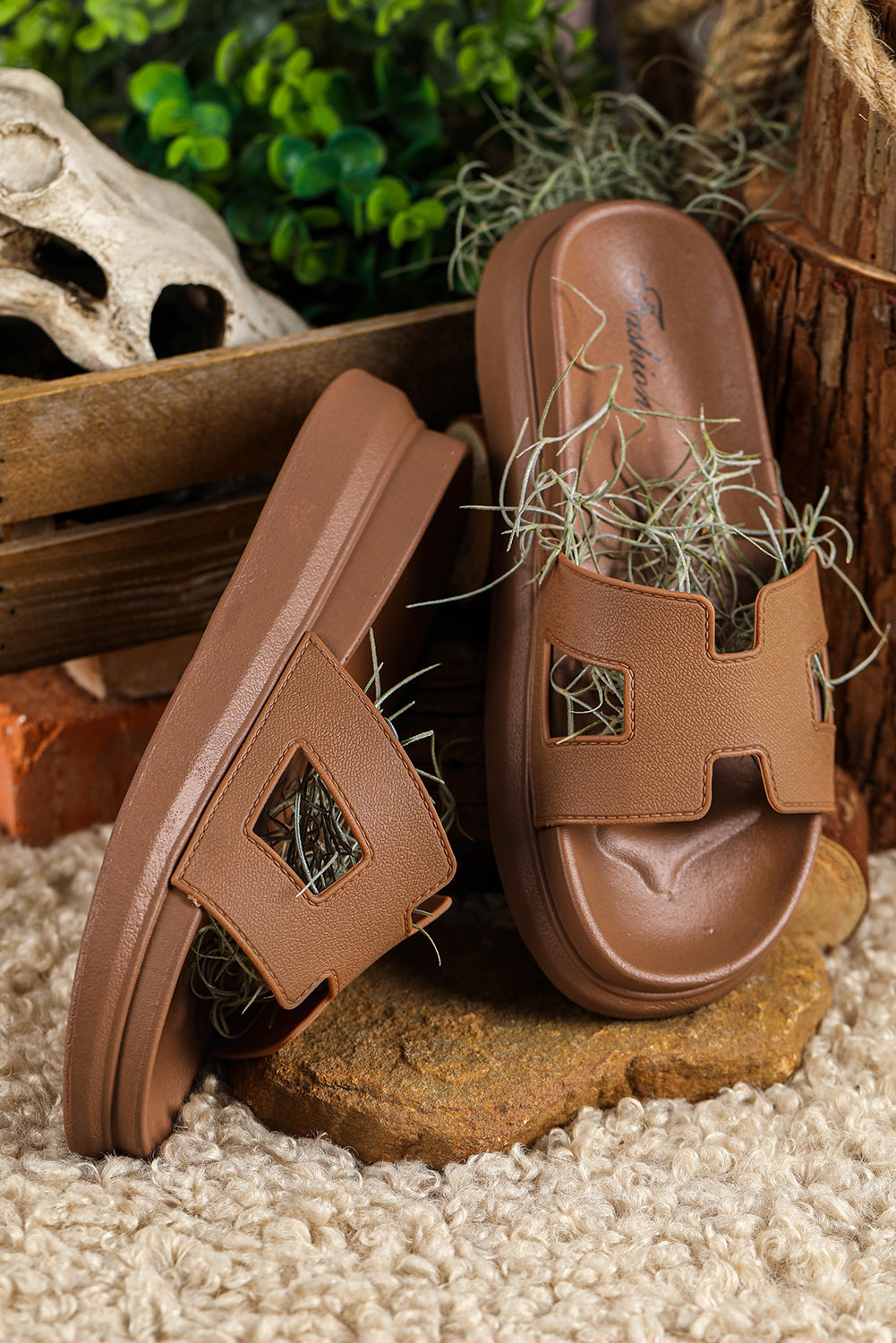 Chestnut Cutout Design Open Toe Platform Slippers (Run Small, Size Up)-Bella Boutique Collective
