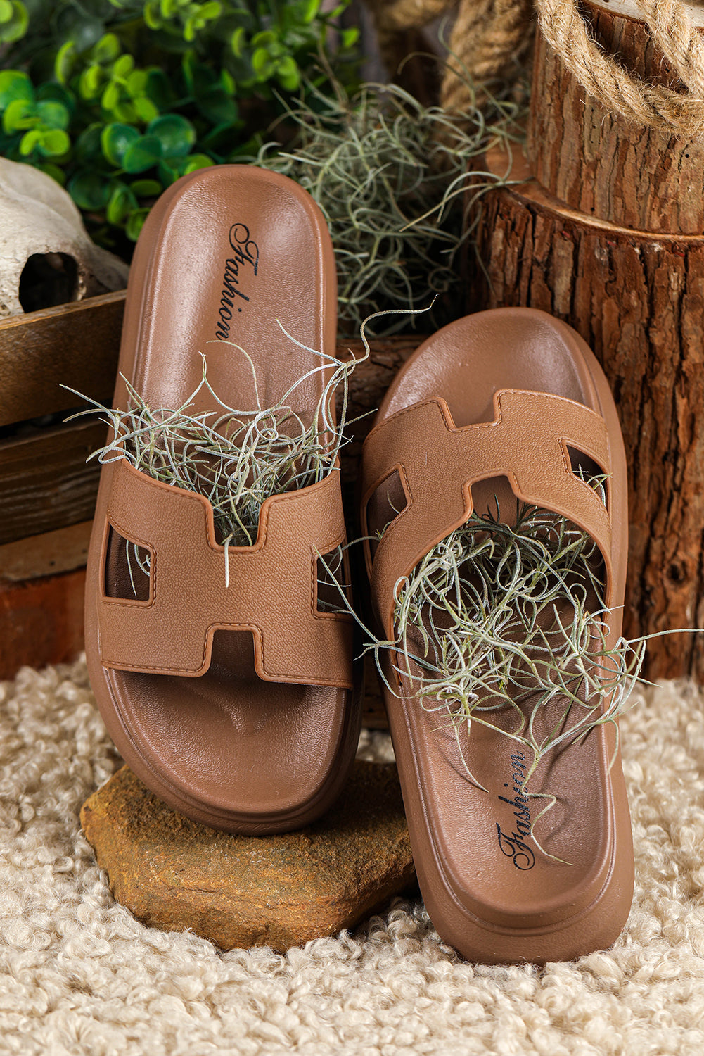 Chestnut Cutout Design Open Toe Platform Slippers (Run Small, Size Up)-Bella Boutique Collective