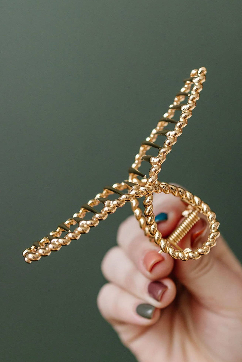 Gold Twist Large Alloy Hair Clip-Bella Boutique Collective