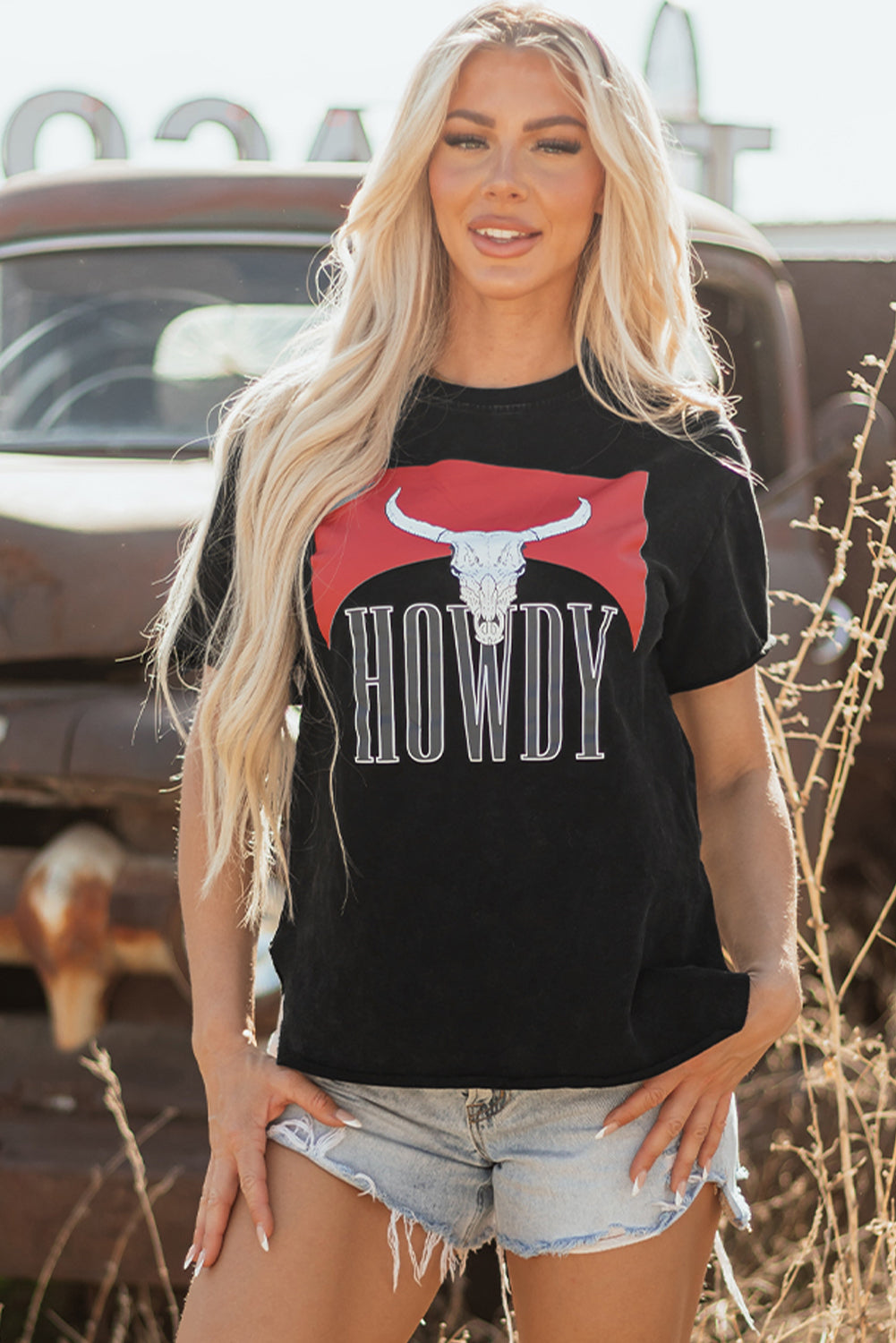 Black Western HOWDY Steer Head Print Side Slits Loose Fit T Shirt-Bella Boutique Collective