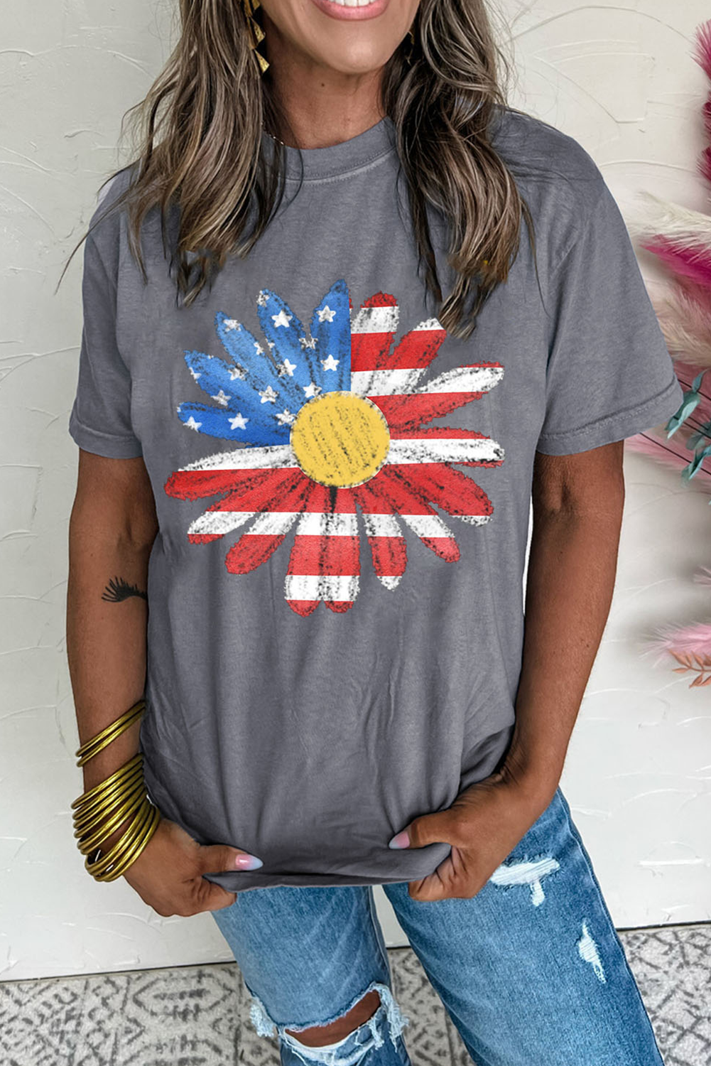 Gray Flag Pattern Sunflower Graphic Crew Neck Tee-Bella Boutique Collective