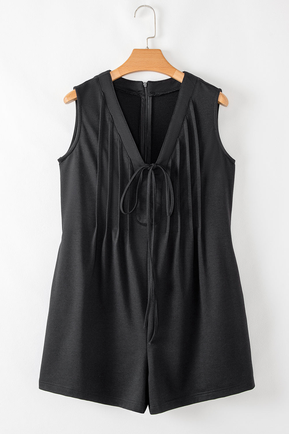 Black white Tie V Neck Pintuck Sleeveless Loose Romper-Bella Boutique Collective